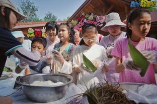 Sân nhà ma quỷ! Thành tích sân nhà của Lục quân mùa này là 15 thắng 0 thua.